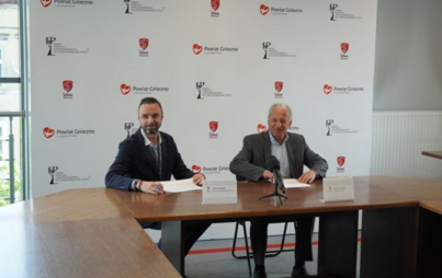 Zdjęcie do Nab&oacute;r do szk&oacute;ł powiatu na rok szkolny 2023/2024