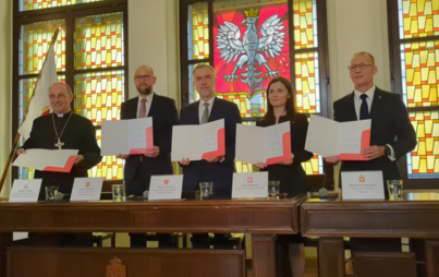 Zdjęcie do Razem w sprawie obchod&oacute;w tysiąclecia koronacji kr&oacute;lewskich 
