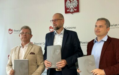Zdjęcie do Umowa inicjująca przebudowę Ronda Gnieźnieńskich Olimpijczyk&oacute;w podpisana